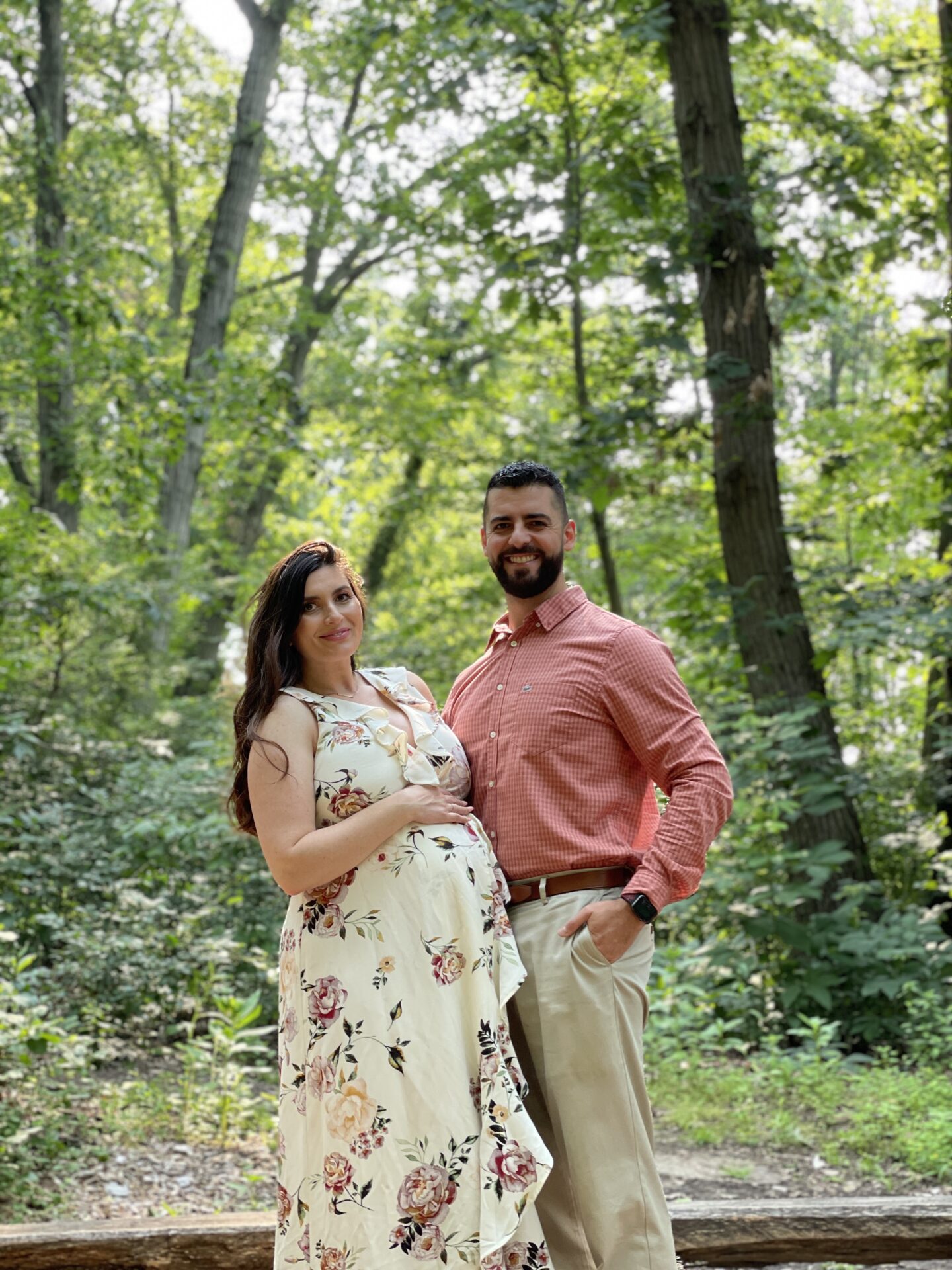 Maternity photos in a park